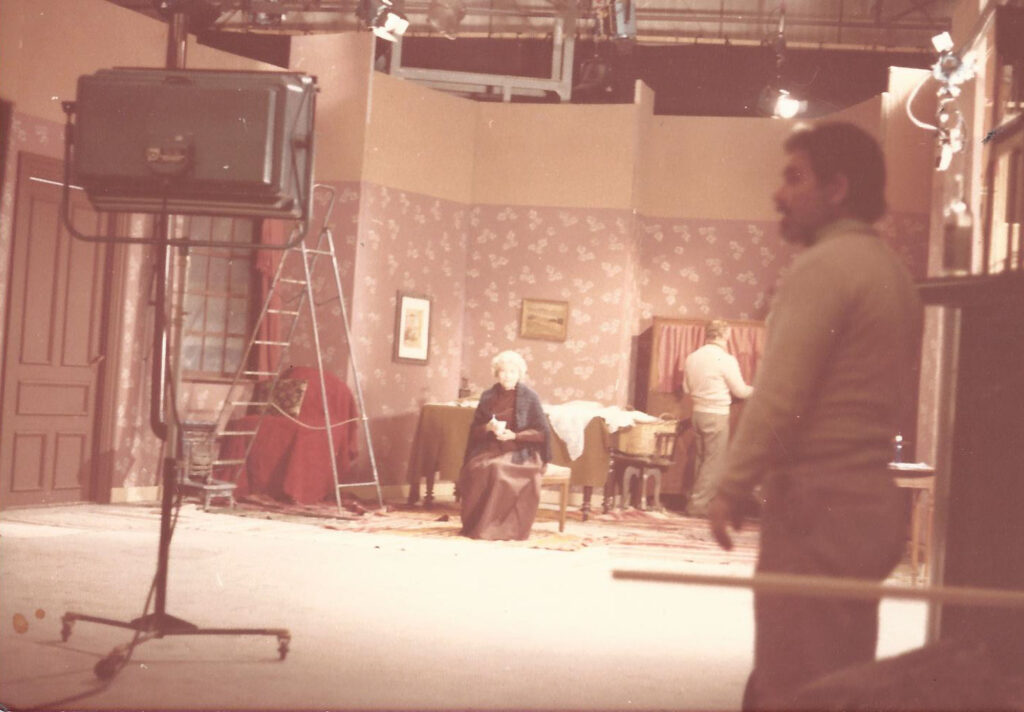 tainia ert Tania Armpouzou (5)