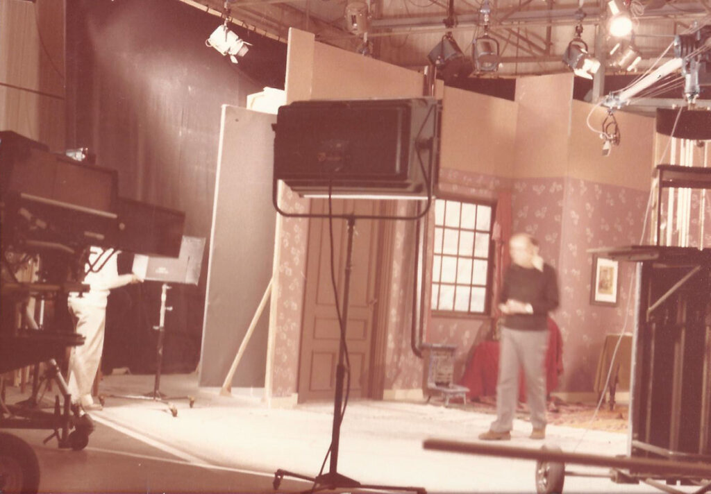 tainia ert Tania Armpouzou (9)